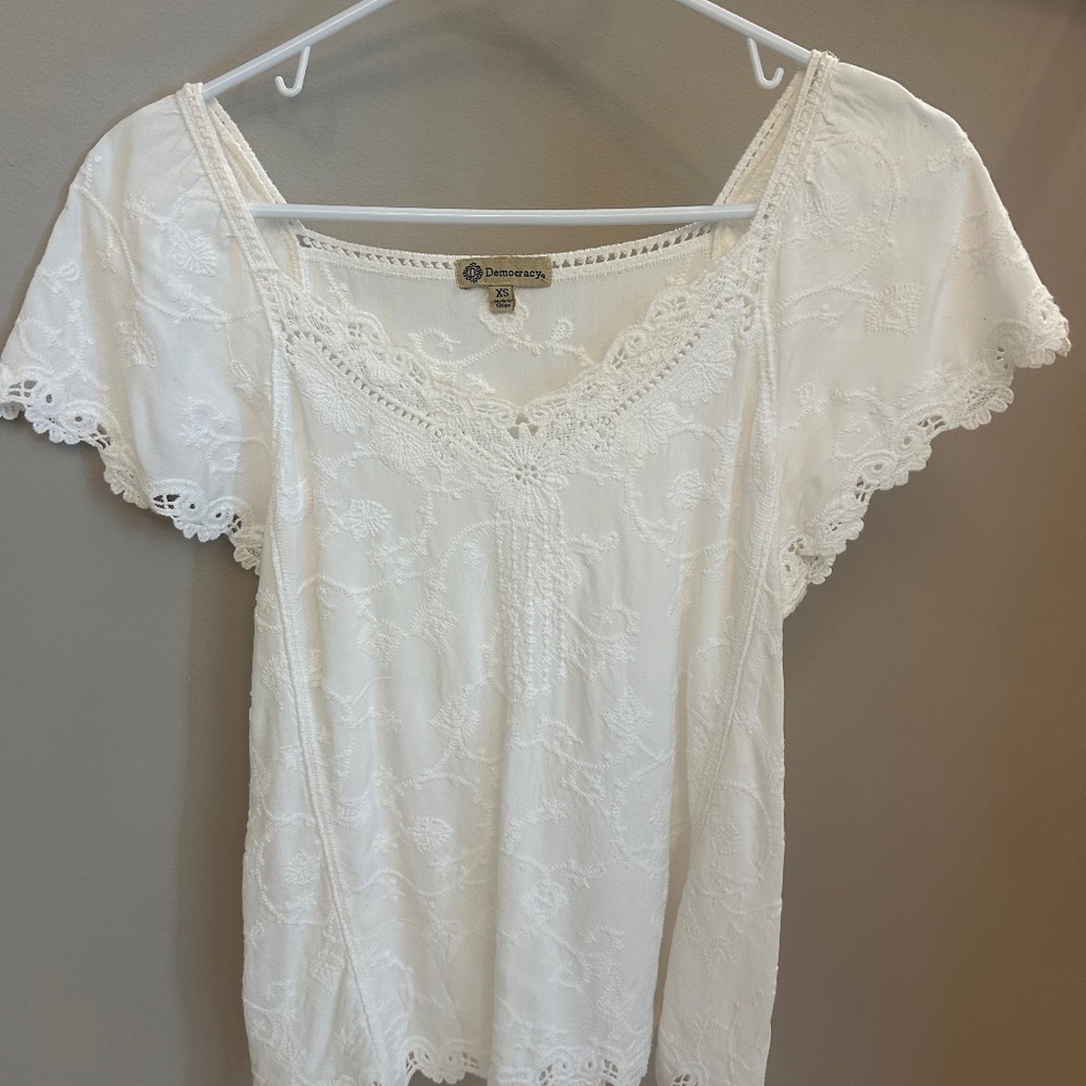 White Cotton Embroidered and Lace Blouse XS